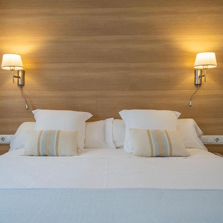 Hostal Menurka Ситадела Екстериор снимка