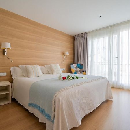 Hostal Menurka Ситадела Екстериор снимка