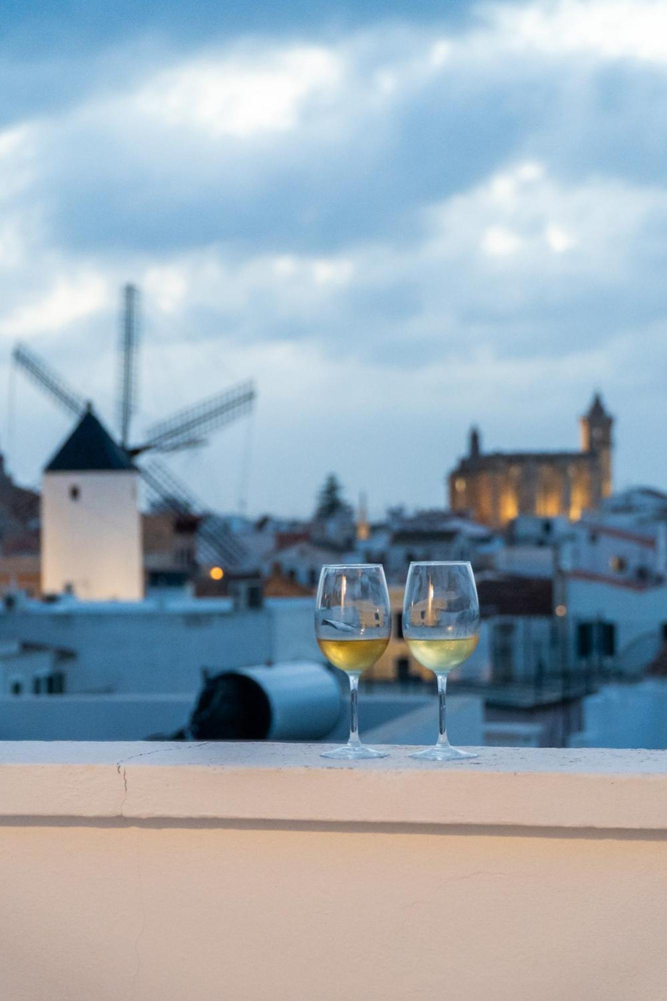 Hostal Menurka Ситадела Екстериор снимка